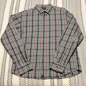 UNTUCKit Wrinkle Free Green and Red Plaid Casual Button Down Shirt